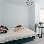 Karpia - 50m2, Parking, Balcony - By Rentujemy Apartman *