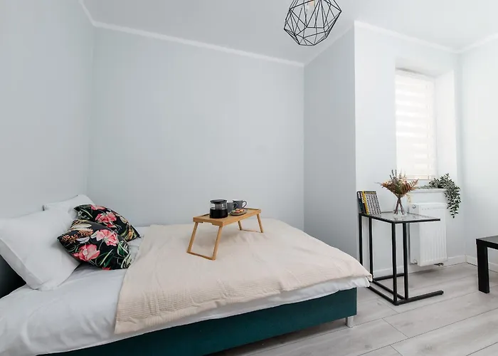 Karpia - 50m2, Parking, Balcony - By Rentujemy דירה *